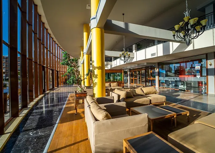 Hvd Clubhotel Miramar Курортный комплекс Обзор