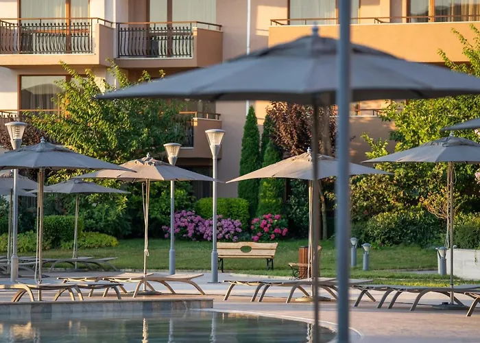 Курортный комплекс Hvd Clubhotel Miramar 4*