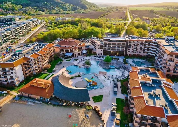 אתר נופש Hvd Clubhotel Miramar 4*