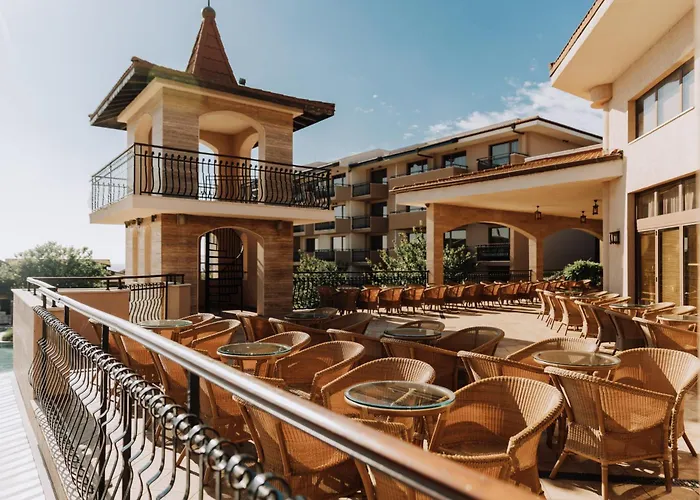 Hvd Clubhotel Miramar אובזור