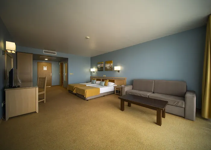 Hvd Clubhotel Miramar אתר נופש